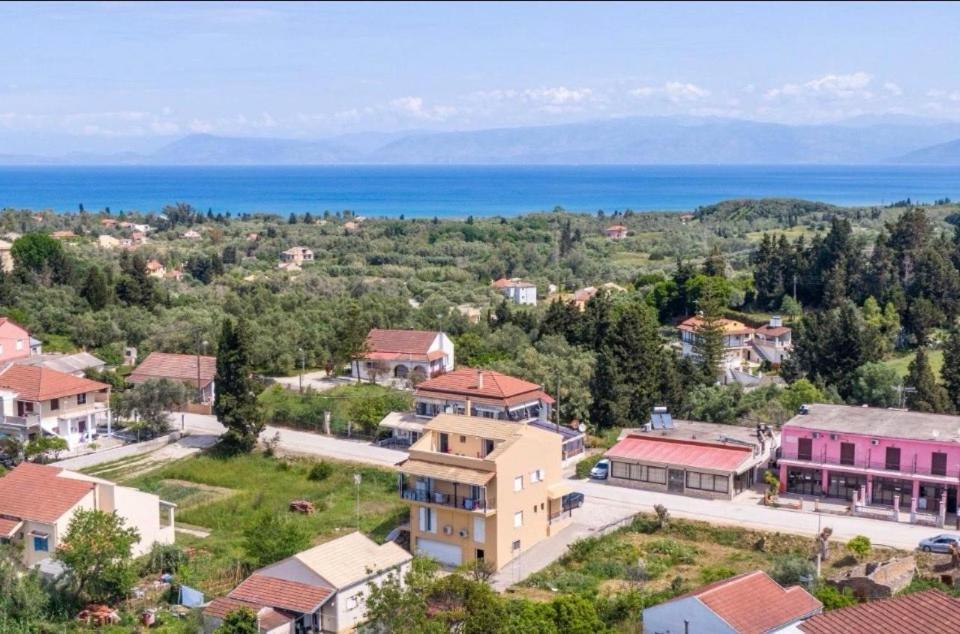 شقة La Soffitta Di Bampina Perivólion المظهر الخارجي الصورة