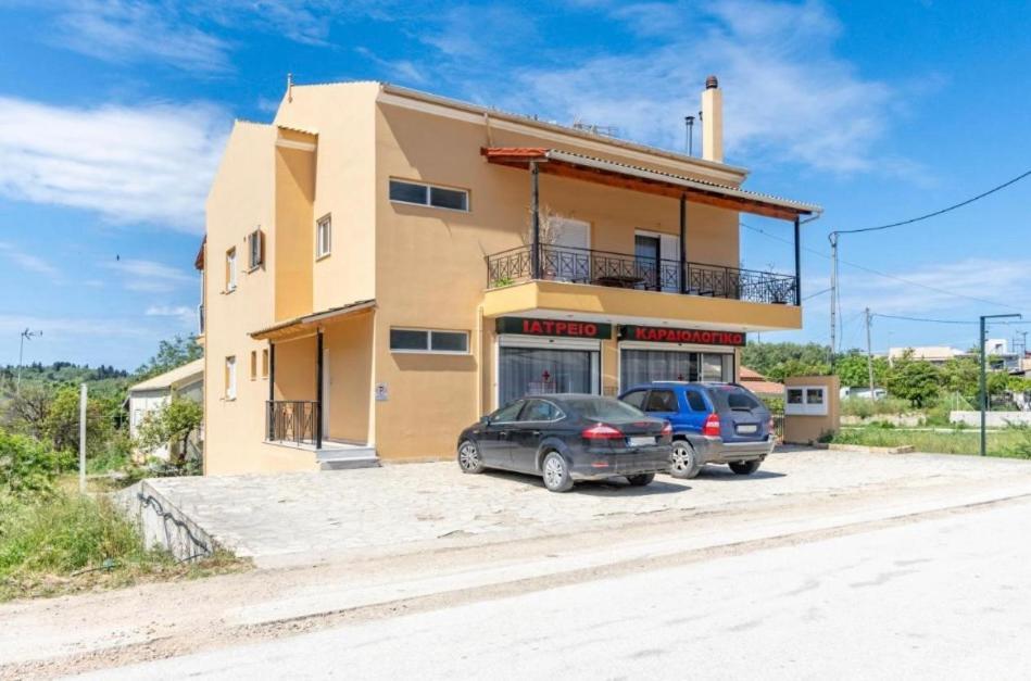 شقة La Soffitta Di Bampina Perivólion المظهر الخارجي الصورة